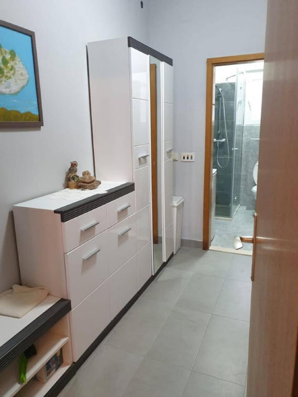 Apartments Mari Стоморска Экстерьер фото